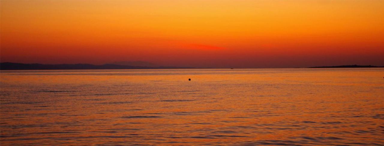 Just 20 Meters From The Beach Toroni Esterno foto